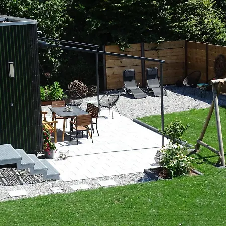 Haus Im Garten * פלדקירש